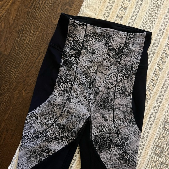 Lululemon leggings - Picture 2 of 3